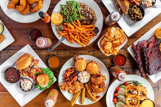 Smokin' Dave's BBQ (819 9th St)