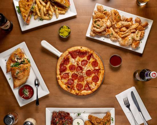 Deco Pizzeria (1815 Fredericksburg Rd.)
