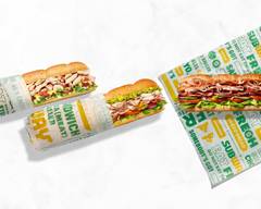Subway (6594 Mayfield Rd)