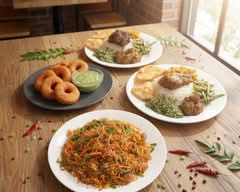 Hot Wok Family Restaurant - Seeduwa