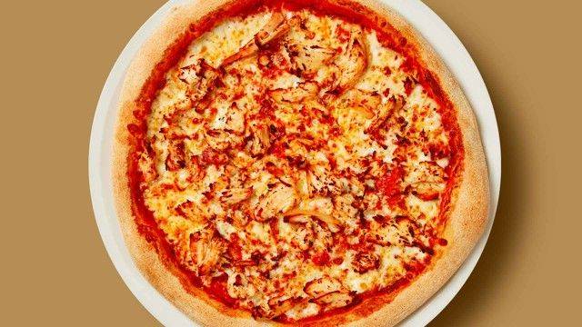 Triple Chicken Pizza