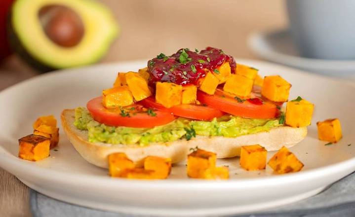 Smashed Avo Tomato & Roast Pumpkin