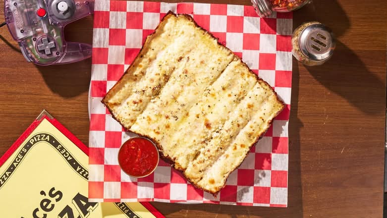 GARLIC CHEESY BREAD