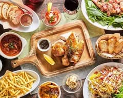 チキンプレイスロティサリｰズ 東日本橋店 CHICKEN PLACE ROTISSERIES Higashi-Nihonbashi