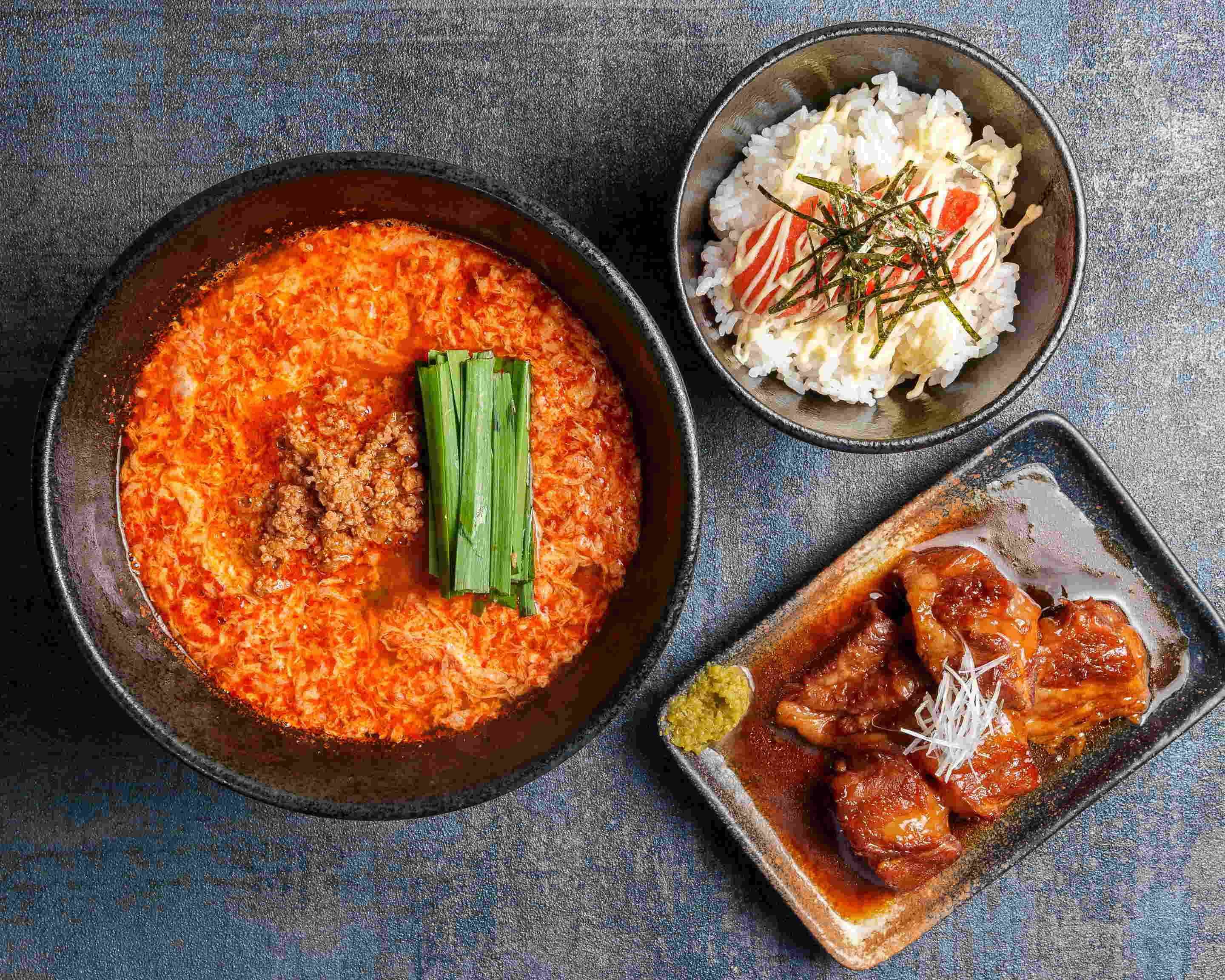博多辛麺鶴商店 中州店 Hakata Karamentsurushoutenのデリバリー