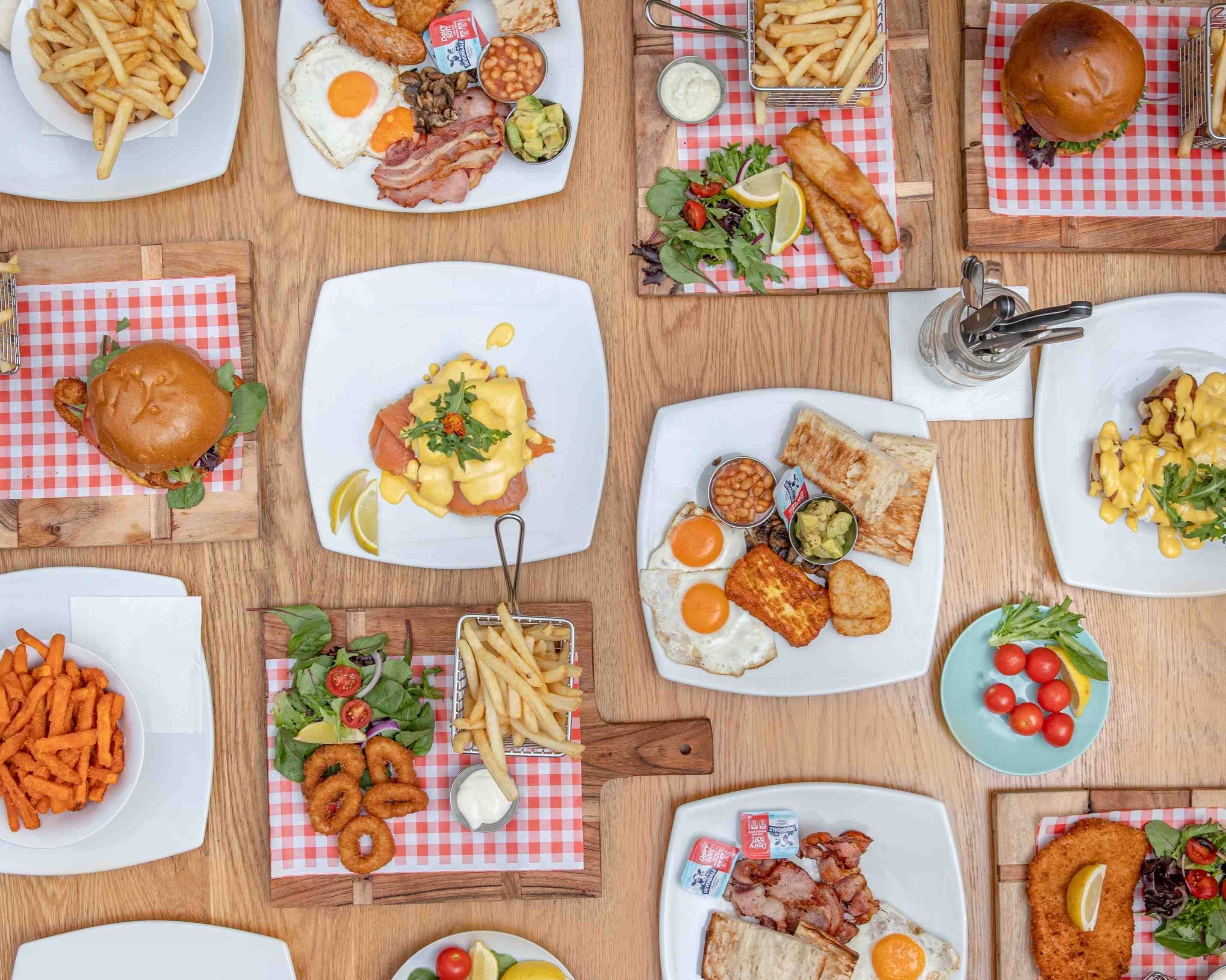 Order Signature Cafe Helensvale Menu Delivery and Takeaway in Gold