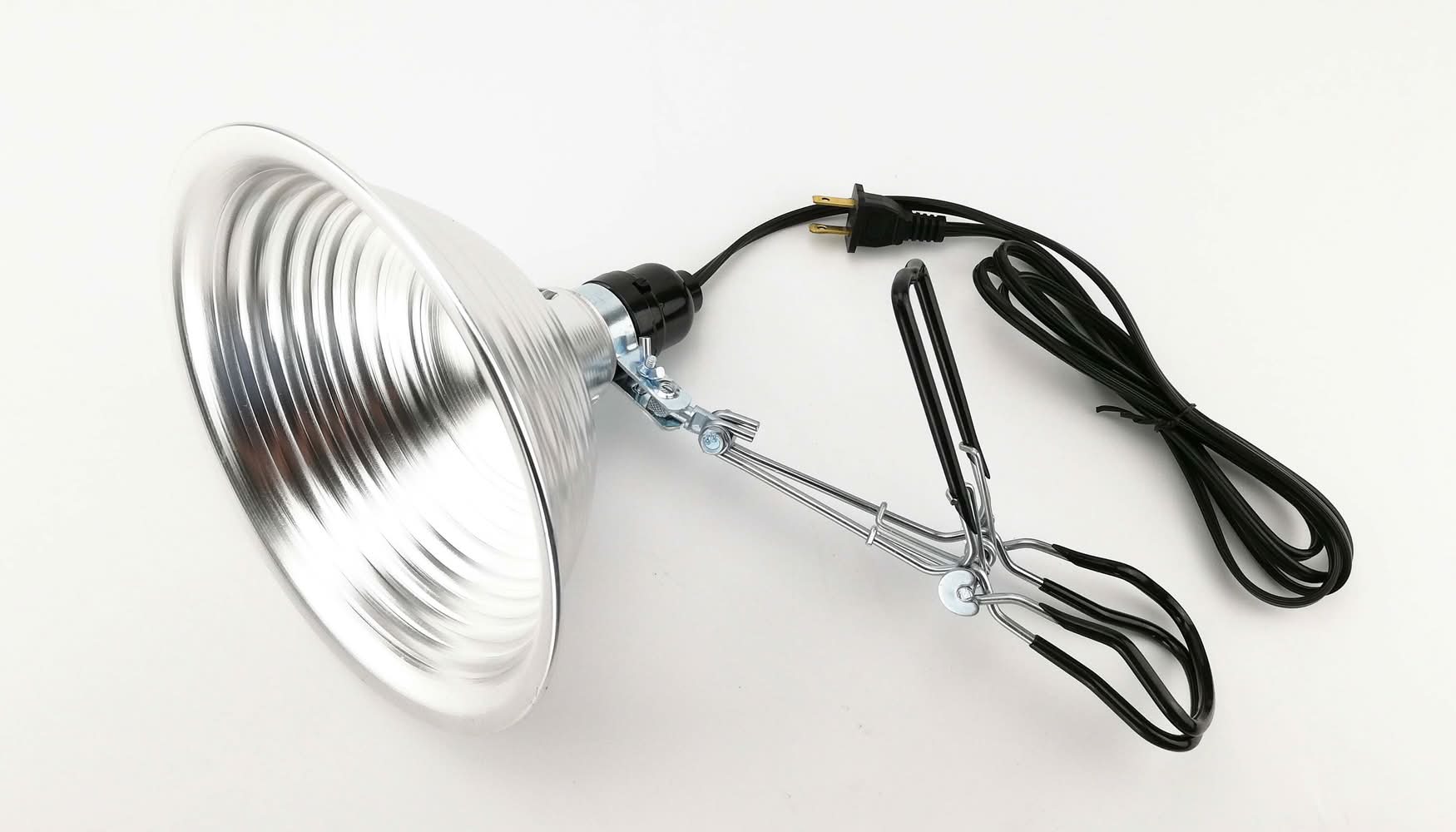 Utilitech 1000 -Lumens Incandescent Plug-in Clamped Work Light