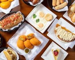 Mecatos Bakery & Cafe (Downtown Orlando)