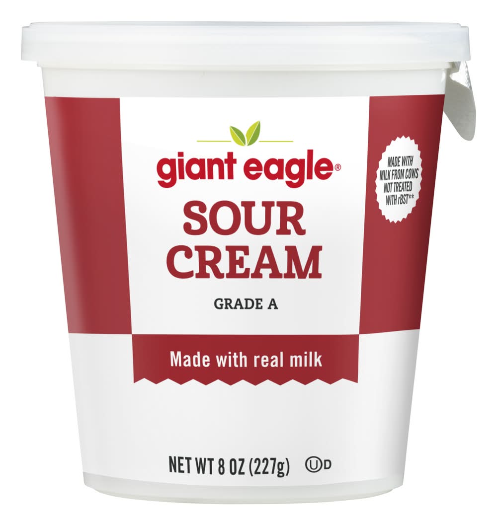 Giant Eagle Grade a Sour Cream (8 oz)