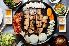 韓国��料理サムギョプサル どやじ Korian Dining Doyaji