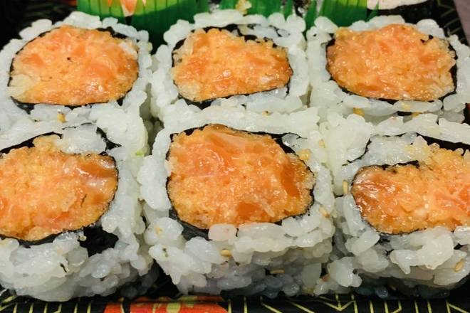 Spicy Salmon Roll