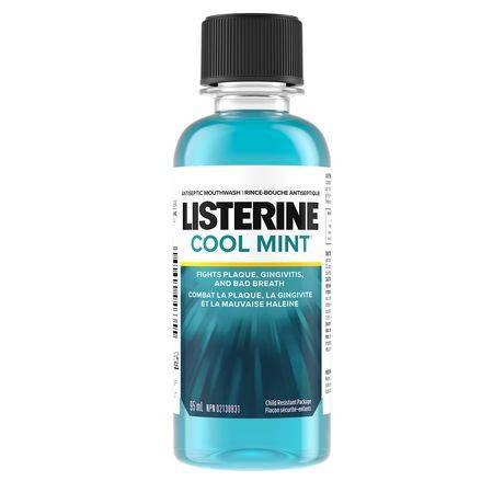Listerine Antiseptic Mouthwash, Cool Mint (95 ml)