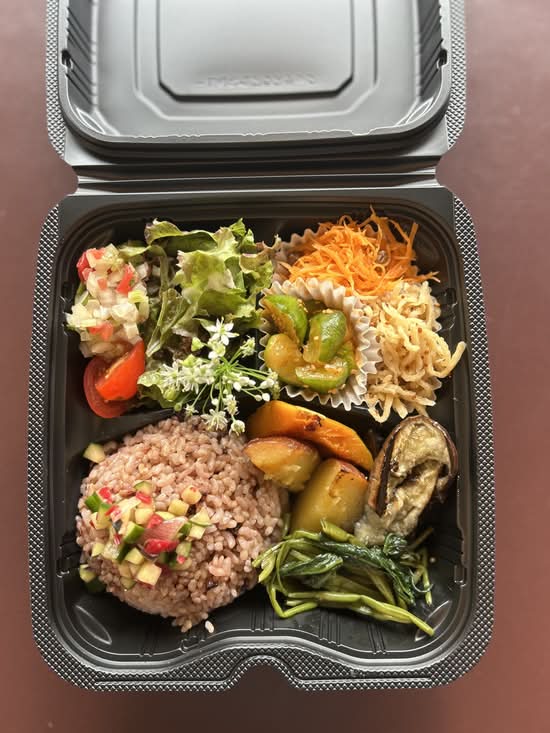 SHEiのデリバリー ・持ち帰り| メニューを見る |横浜 で 配達