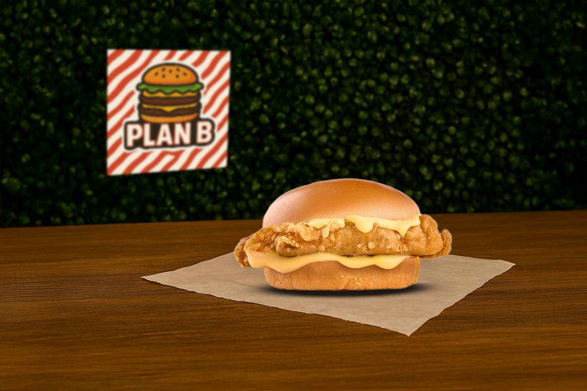 🧅 CHICKEN RACLETTE BURGER – LE FONDANT QUI PARLE VRAI