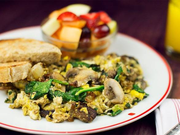 Spinach, Mushroom & Onion Pan Scramble