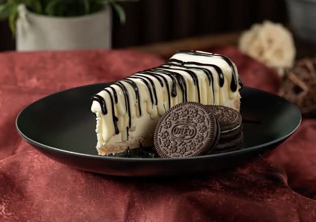 Oreo Blast Cheesecake
