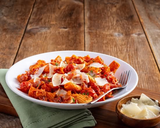 Creamy Prosciutto & Tomato Pasta