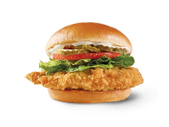 Sandwich au poulet classique / Classic Chicken Sandwich (Cals: 470)
