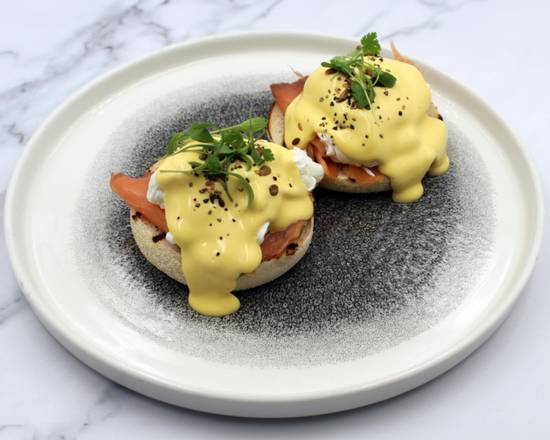 EGGS ROYALE