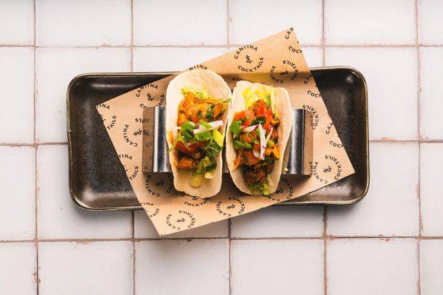 Halloumi & Red Pepper Salsa Taco (V)