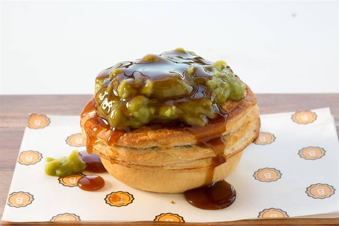 Loaded Pie - Sig Steak, Mushy Peas & Gravy