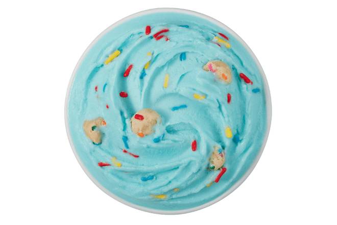 Superman™ Cake Batter Cookie Dough BLIZZARD® Treat