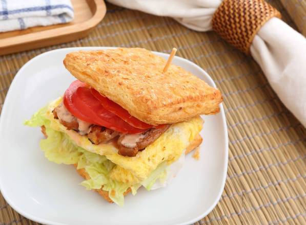 原味雞腿香頌 Spicy Chicken Drumstick Croissant