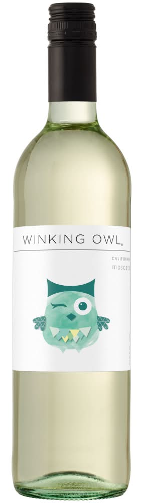 Winking Owl Moscato White Wine (750 ml)