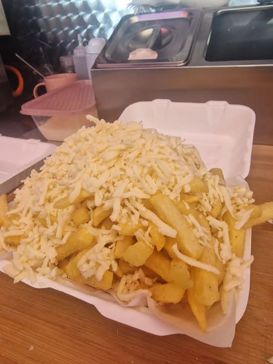 Cheesy Chips - Large