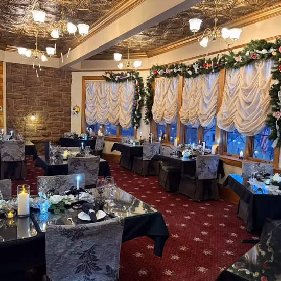The Queen's Parlour Tearoom