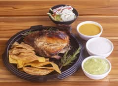 Pollos a la Brasa Brown (Guaranda)