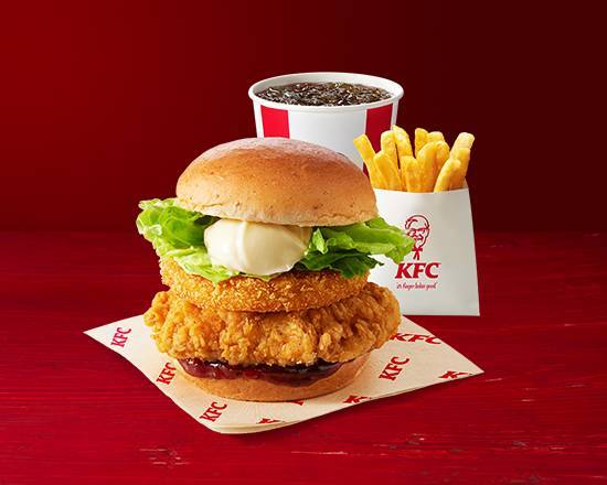 カリホクハッシュのフィレバーガーＢＢＱセット(ドリンク付き) Crispy-Fluffy Hashbrown in Chicken Fillet Burger BBQ Combo