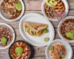 Mariscos Muelle 8 (East Los Angeles)