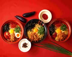 モチモチ全卵麺 韓国風まぜそば 하나（ハナ） 五反田店