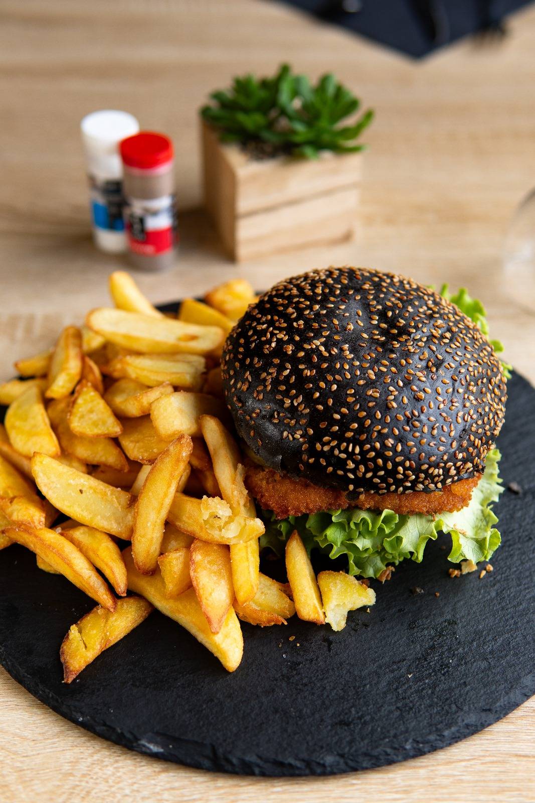 Black Chicken Burger