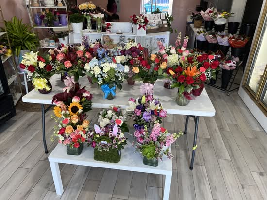 Parisa Florist