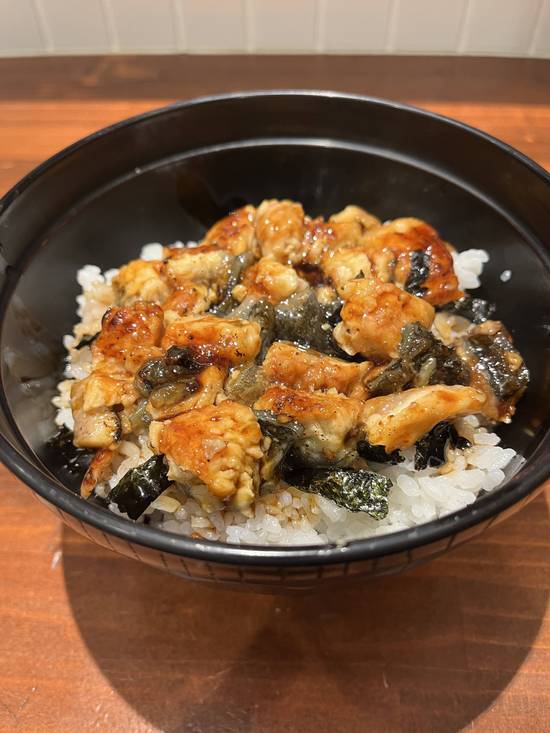 刻み鰻丼(山椒の提供はございません)