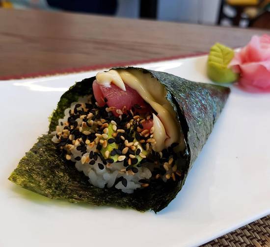 851 - Tuna Handroll