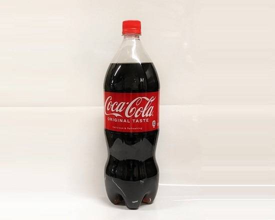 K697【１.５L】コカ・コーラコカ・コーラ（1.5L）