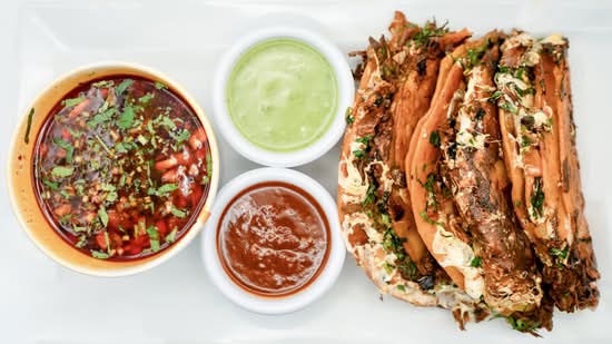 Los Primos Tacos (2100 Saint Vincent Street)