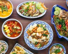 Mae Faa Thai Food
