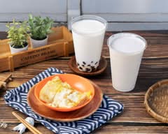 茉尼絲粉漿蛋餅丨手作黑糖珍珠鮮奶茶