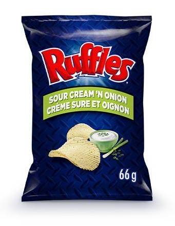 Ruffles Sour Cream 'N Onion Potato Chips (66 g)