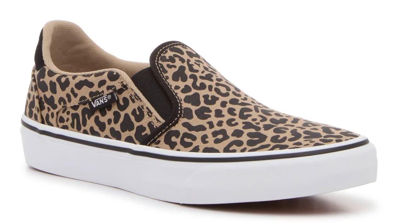Vans Asher Deluxe Slip-On Sneaker - Women's (Light Brown/Black Leopard Print Medium - 8.5)