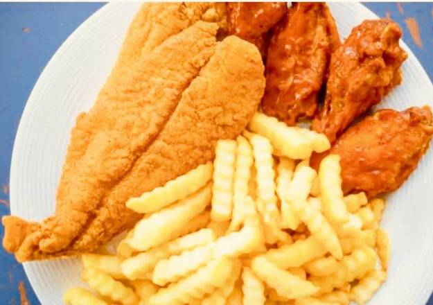 2 PCS of Fish & 5 PCS Bone-In Wings Combo