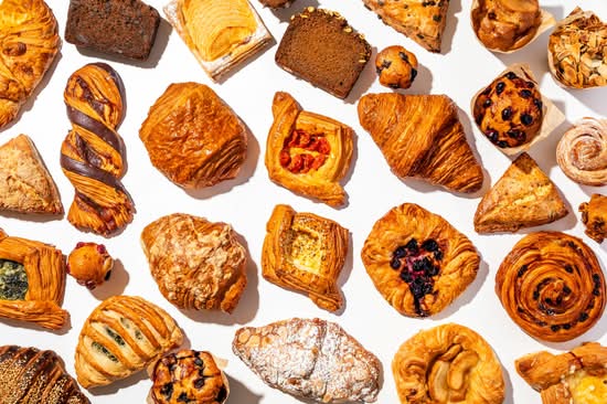 Le Petit Paris Bakery (81-45 Lefferts Boulevard)