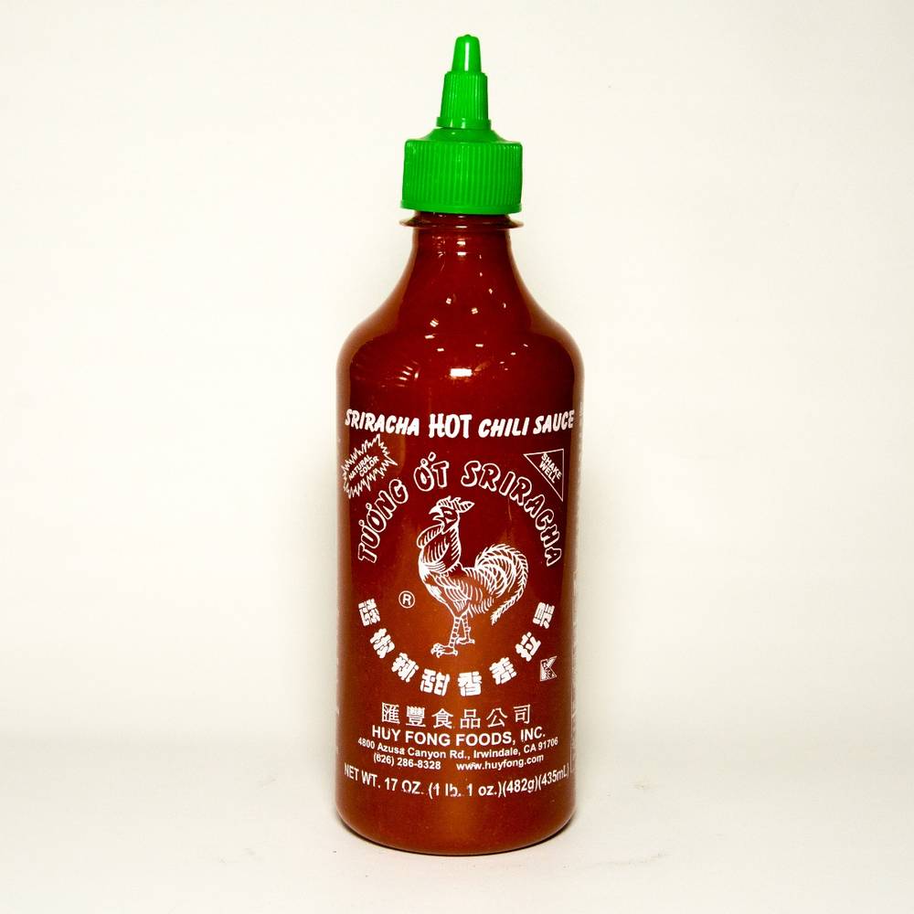 Huy Fong - Sriracha Hot Chili Sauce - 17 oz Bottle