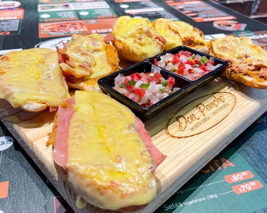 Molletes Don Pancho