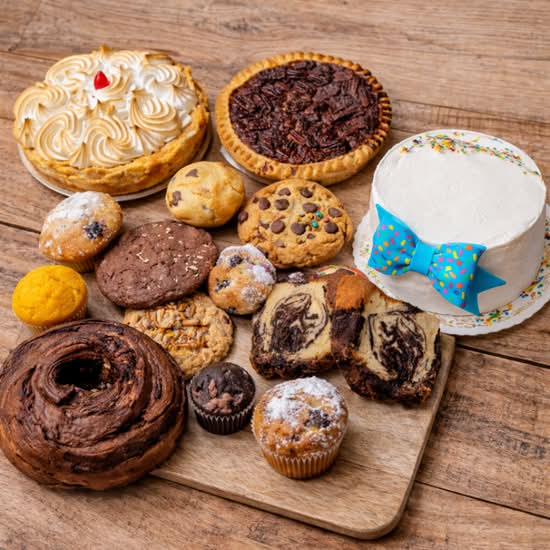 Riesterers Bakery & Cafe (282 Hempstead Ave)