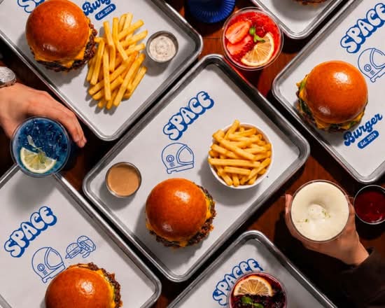 Space Burger (Tijuana)
